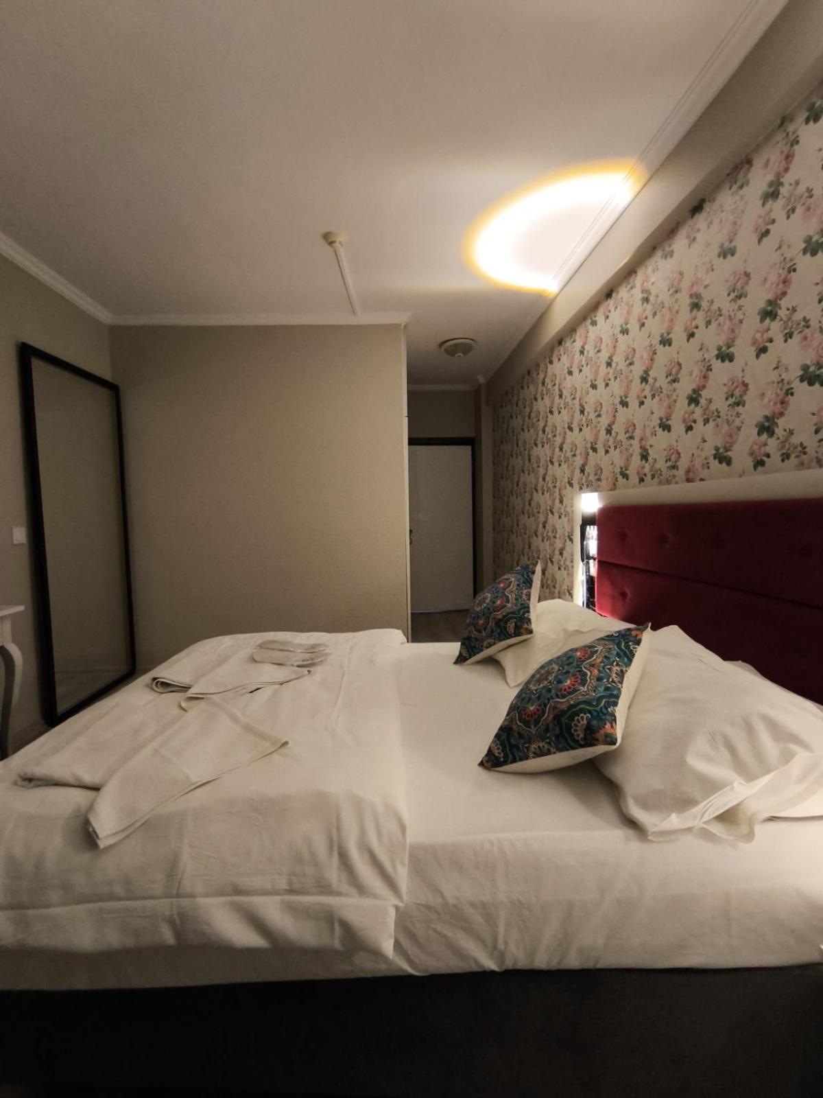 Akman Otel Kuşadası